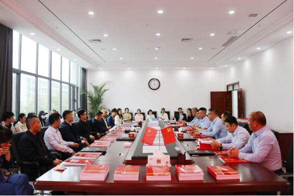交通工程公司黨建品牌創(chuàng)建工作經(jīng)驗(yàn)做法被國家重點(diǎn)新聞網(wǎng)站宣傳報(bào)道653.png